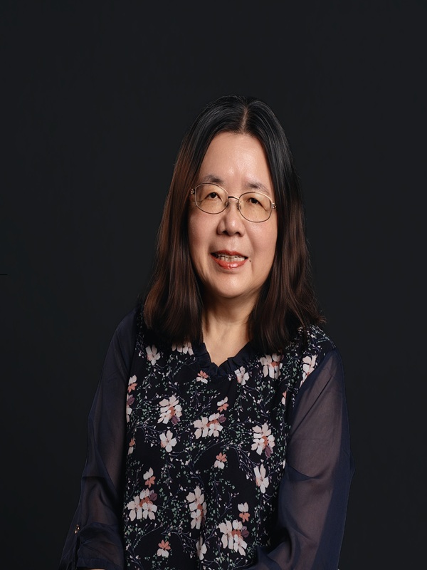 鄧慧君 系主任照片