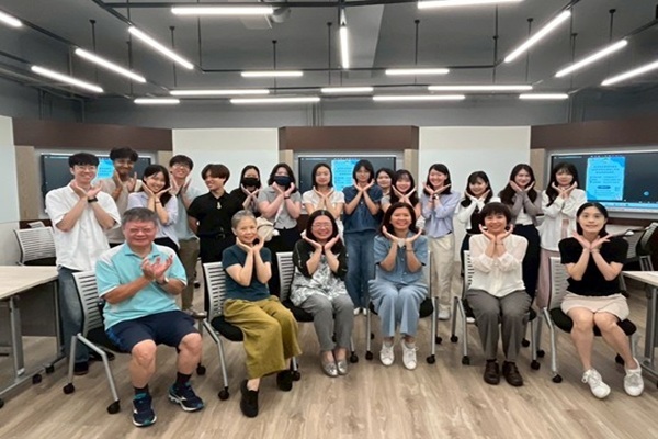 Brushing your teeth Blog Image 2